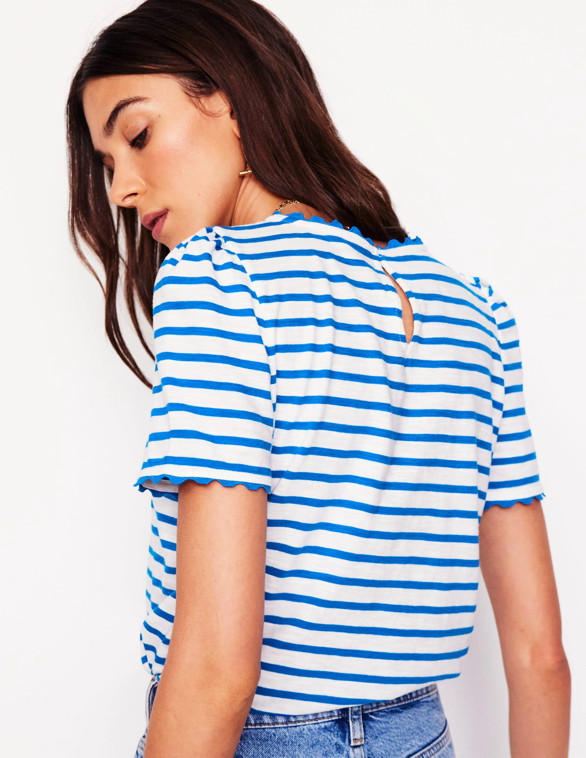 Ali Ricrac T-shirt-Ivory, Gallery Blue Ali Ricrac T-shirt-Ivory, Gallery Blue
